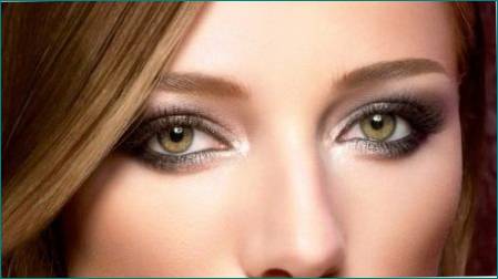 Makeup for grønne øjne og blond hår
