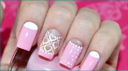 Skabe en smuk manicure med pink og hvide farver