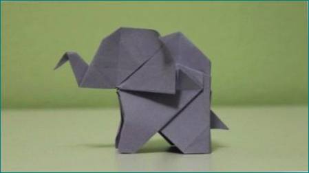 Vi laver origami i form af en elefant